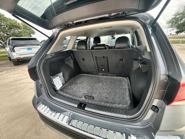 2022 Volkswagen Taos SE 4Motion