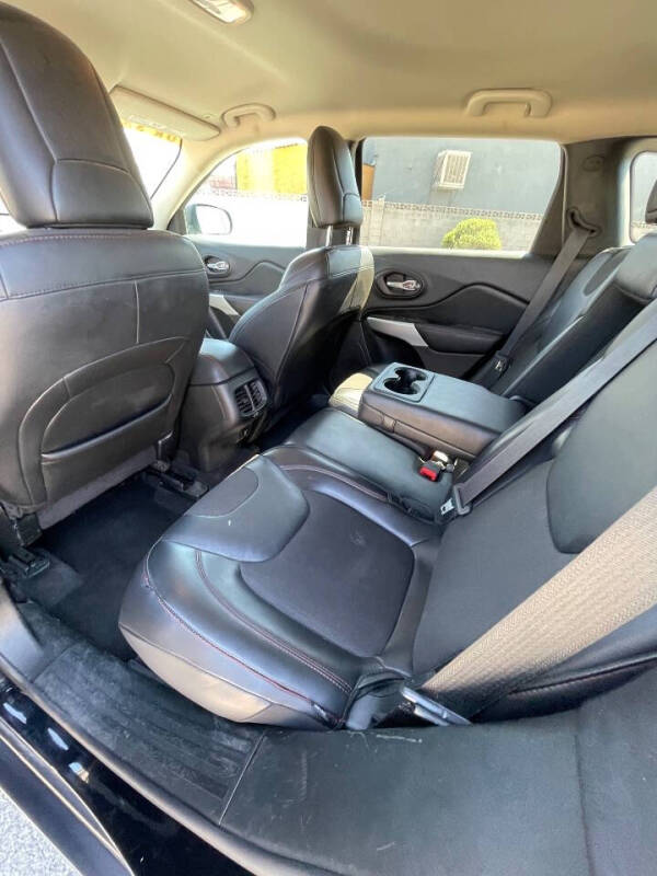 2018 Jeep Cherokee Trailhawk