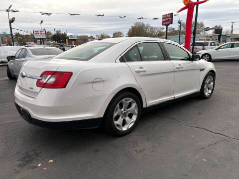 2011 Ford Taurus SEL
