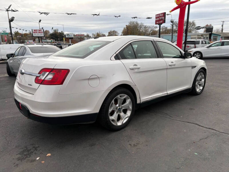 2011 Ford Taurus SEL