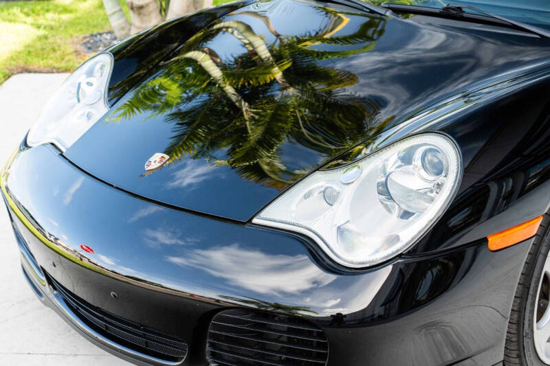 2004 Porsche 911 Carrera 4S