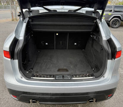 2019 Jaguar F-PACE 25t Premium