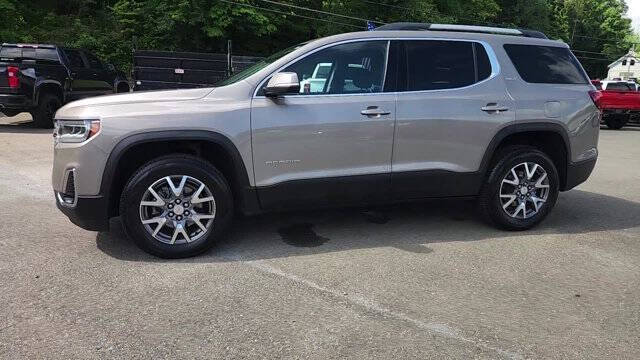 2023 GMC Acadia SLT