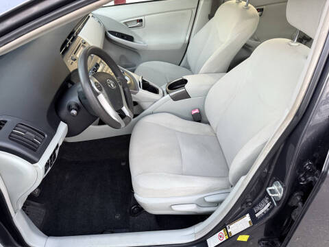 2012 Toyota Prius Two