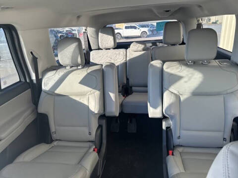 2026 Ford Expedition MAX Active