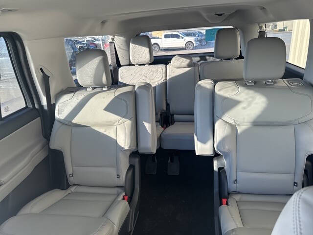 2026 Ford Expedition MAX Active