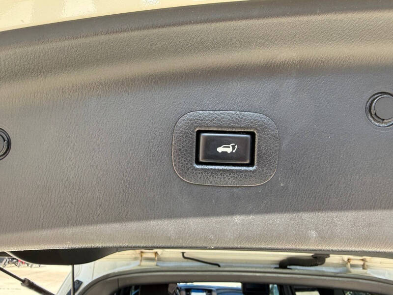 2019 Nissan Armada Platinum