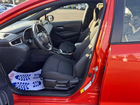 2025 Toyota Corolla Hatchback SE