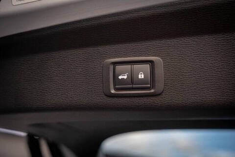 2023 Mitsubishi Outlander PHEV SEL