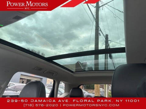 2023 Volkswagen Taos SE 4Motion