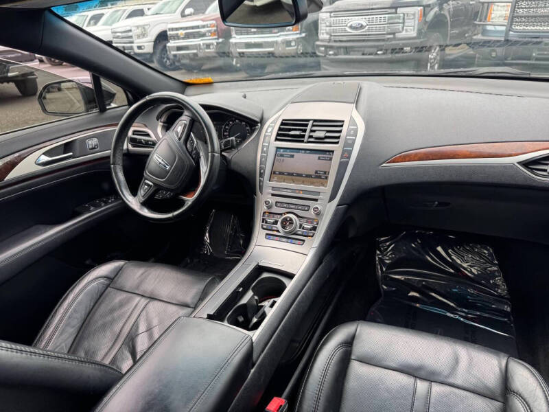 2017 Lincoln MKZ Reserve