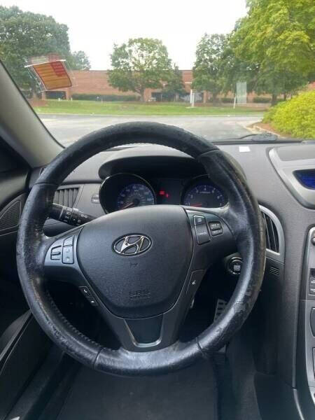2012 Hyundai Genesis Coupe 3.8 Track
