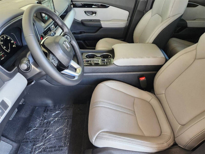 2025 Honda Pilot Touring