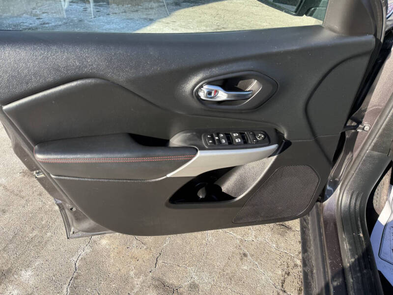 2017 Jeep Cherokee Trailhawk