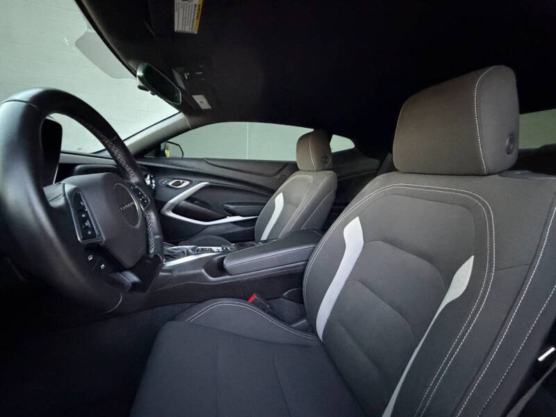 2021 Chevrolet Camaro LT1