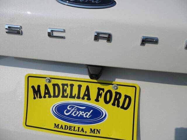 2025 Ford Escape Hybrid ST-Line Select