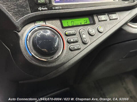 2014 Toyota Prius c Three