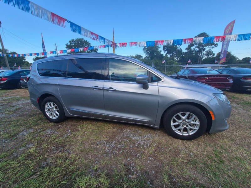 2020 Chrysler Pacifica Touring L