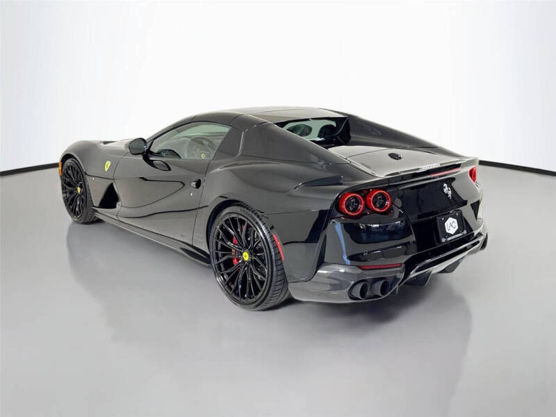 2021 Ferrari 812 GTS