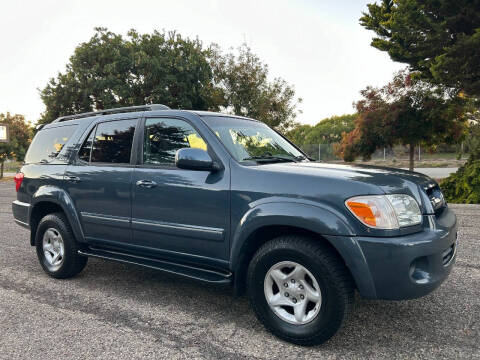 2005 Toyota Sequoia SR5