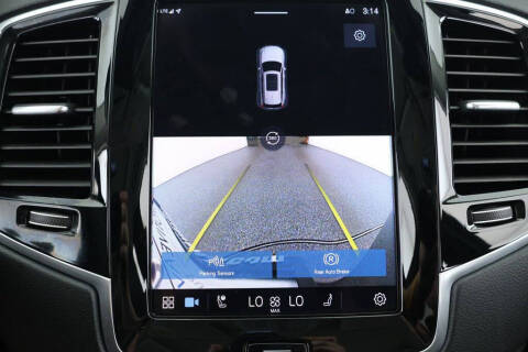 2023 Volvo XC90 Recharge T8 Ultimate Bright Theme 6P