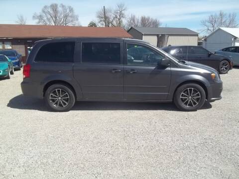 2017 Dodge Grand Caravan for sale at BRETT SPAULDING SALES in Onawa IA