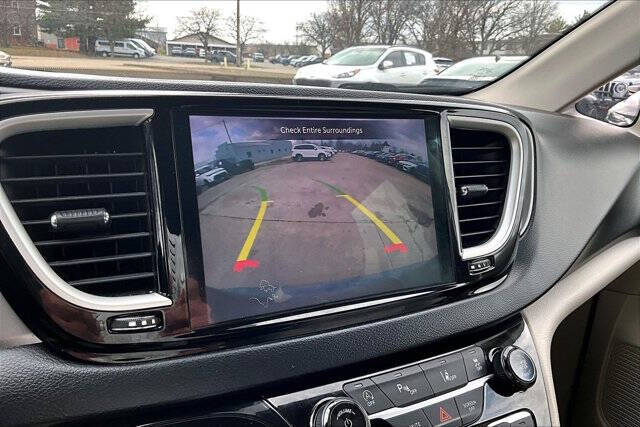 2021 Chrysler Pacifica Touring L