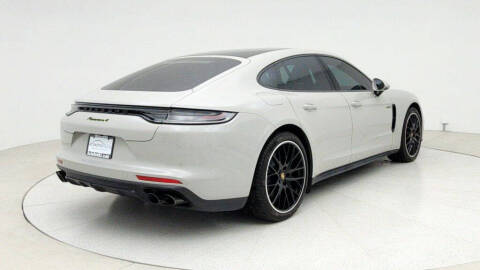2022 Porsche Panamera 4 E-Hybrid Platinum Edition