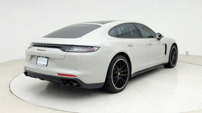 2022 Porsche Panamera 4 E-Hybrid Platinum Edition