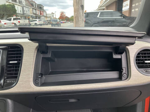 2018 Volkswagen Beetle 2.0T Coast