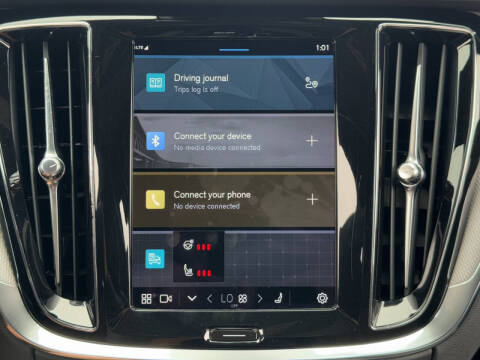 2024 Volvo S60 B5 Plus Black Edition