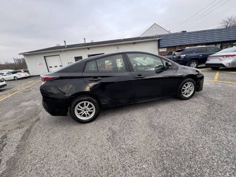 2016 Toyota Prius Two