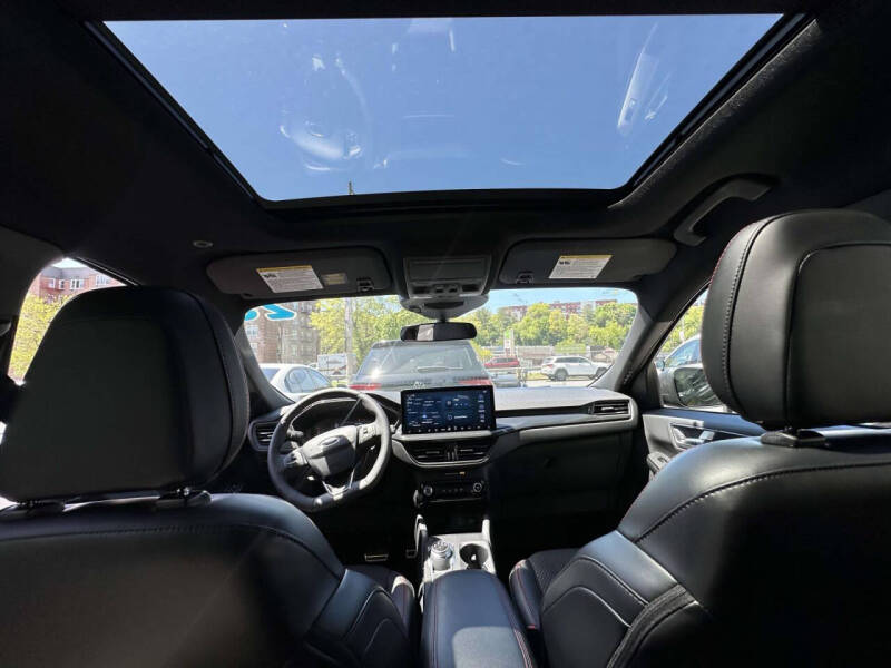 2023 Ford Escape ST-Line