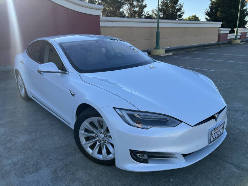 2017 Tesla Model S 75D