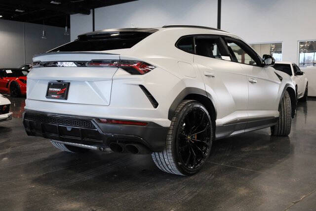 2021 Lamborghini Urus