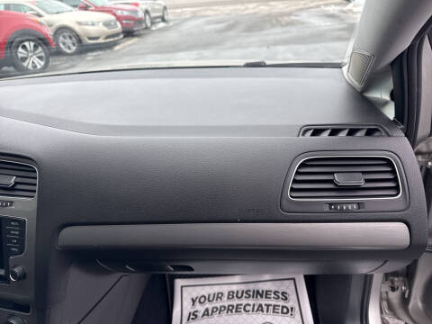 2017 Volkswagen Golf TSI S