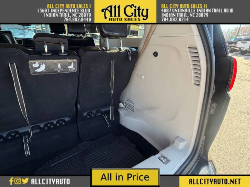 2020 Chrysler Voyager LXi