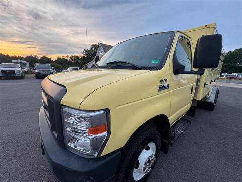 2019 Ford E-Series E-450 SD