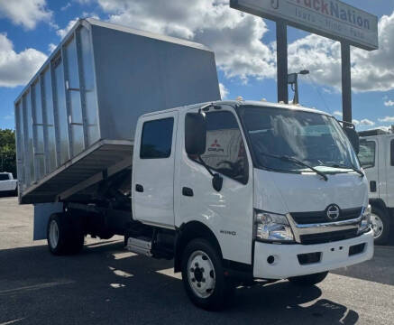 2019 Hino 195