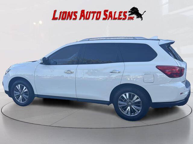 2020 Nissan Pathfinder SL