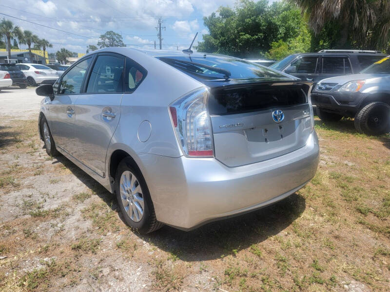 2012 Toyota Prius Plug-in Hybrid