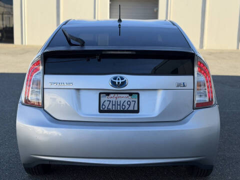 2013 Toyota Prius Two