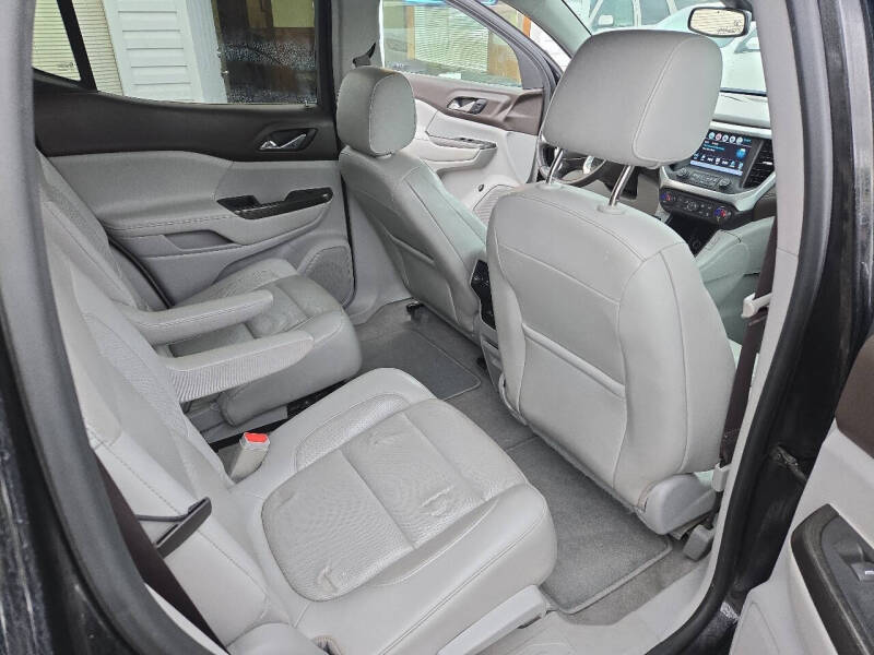 2017 GMC Acadia SLT-1