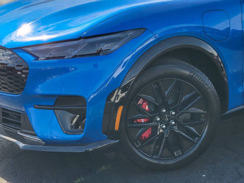 2025 Ford Mustang Mach-E Premium