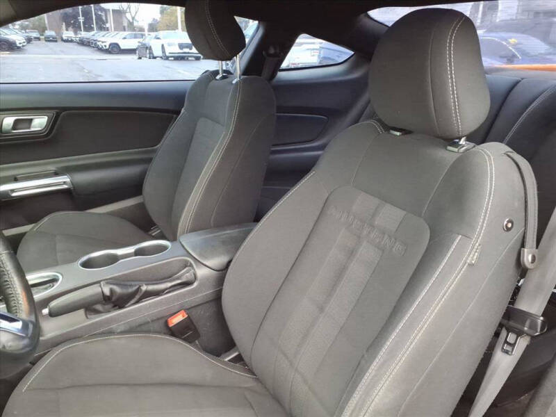 2019 Ford Mustang EcoBoost