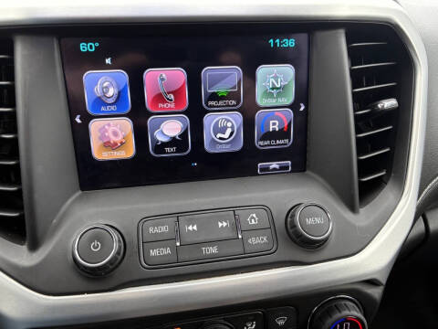 2017 GMC Acadia SLE-2