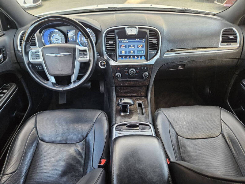 2014 Chrysler 300 C