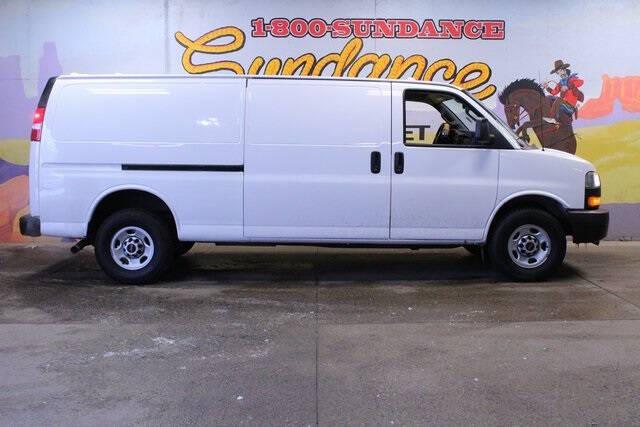 2023 GMC Savana 2500