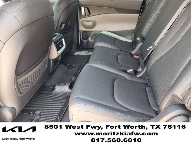 2026 Kia Carnival EX