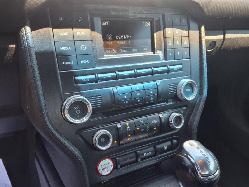 2016 Ford Mustang V6